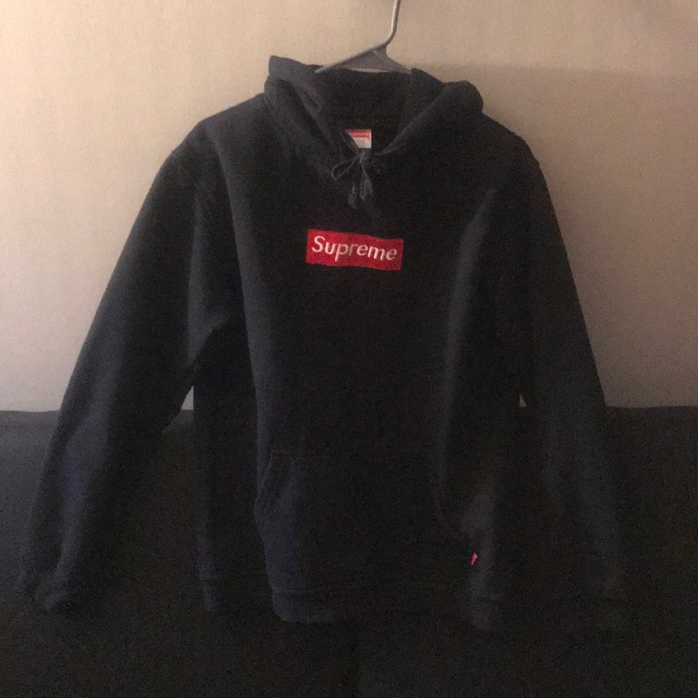Supreme hoodie